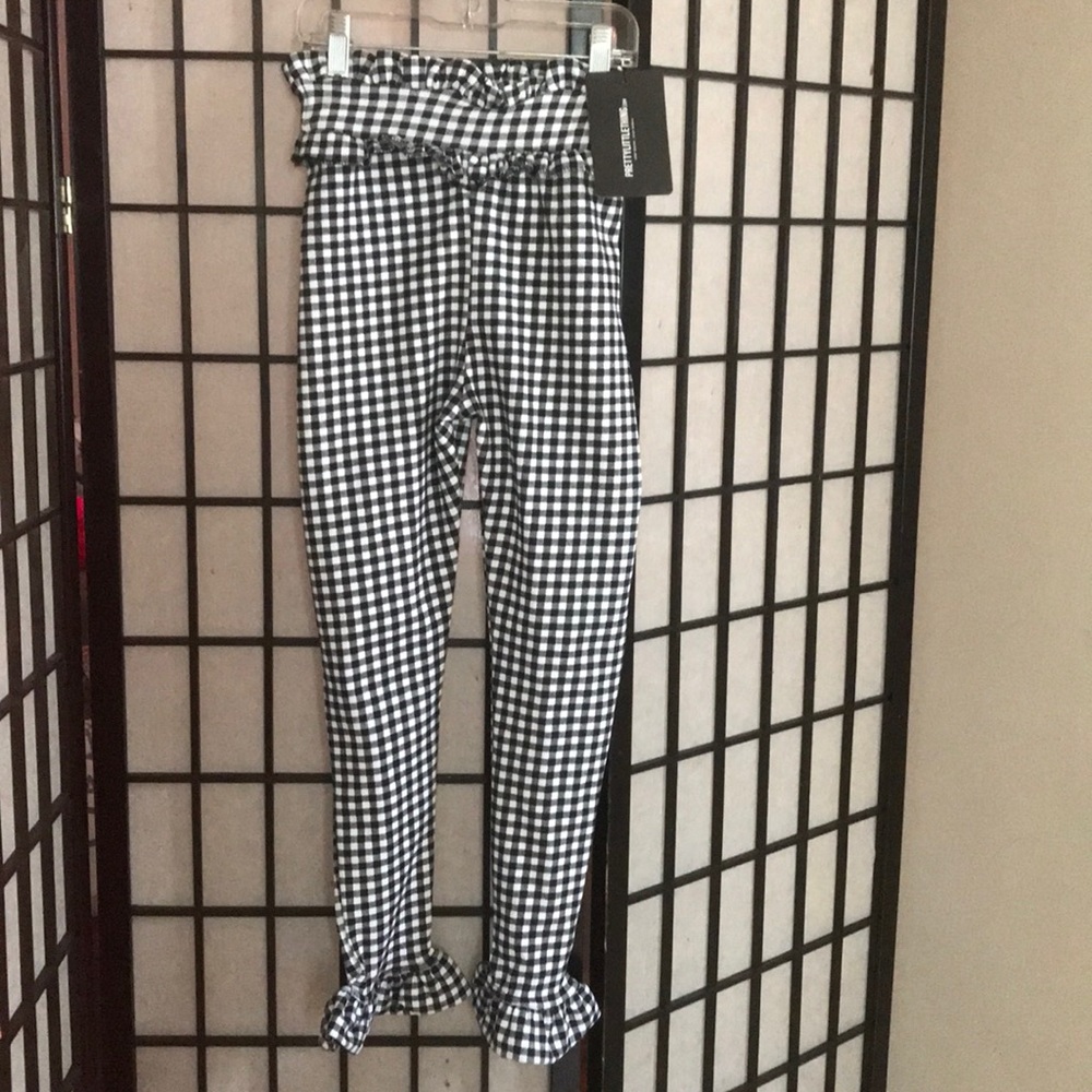 Ruffle pants